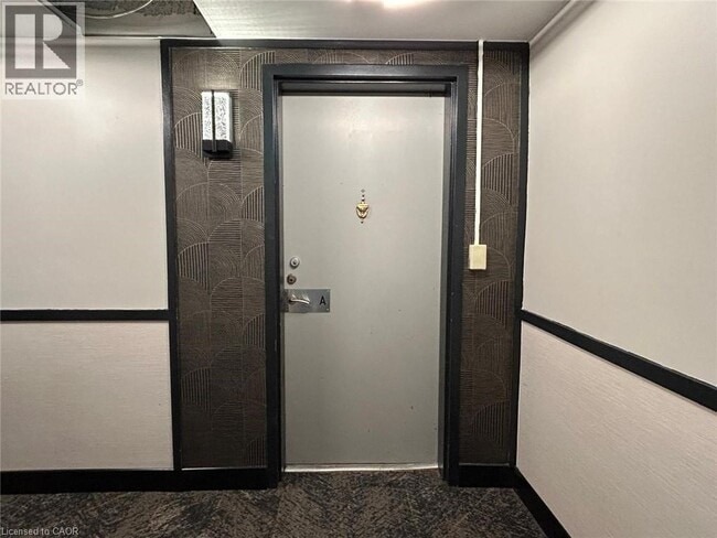 Photo - 75 York St Unit PH1