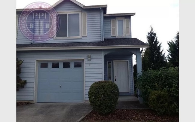 Building Photo - 3625 NE 157th Ave Unit B