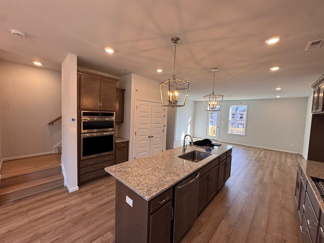 Photo - 112 Avenda Ln