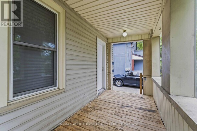 Photo - 107 Lake St Unit UPPER