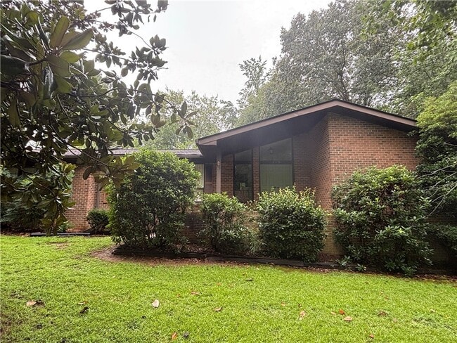Building Photo - 115 Sharon Dr Rental