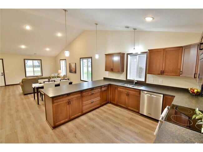 Building Photo - 1212 7th St S Rental