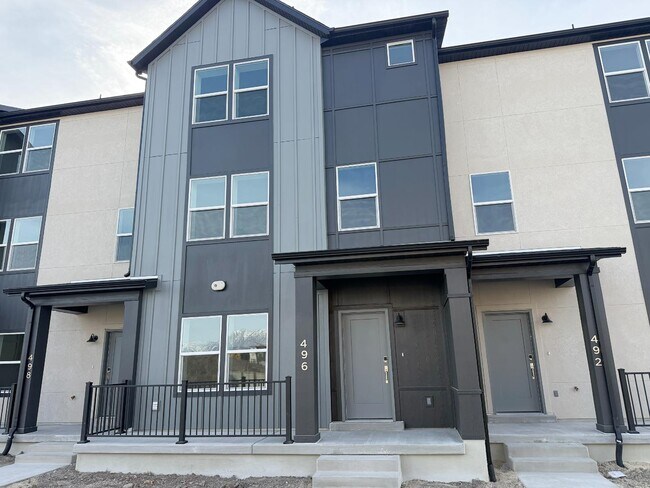 Photo - 496 S 1140 W