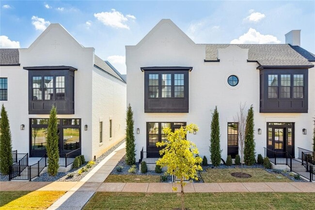 Photo - 18814 Selah Wy