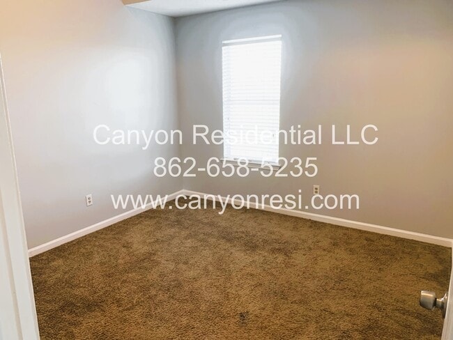 Photo - 2554 Willenhall Way