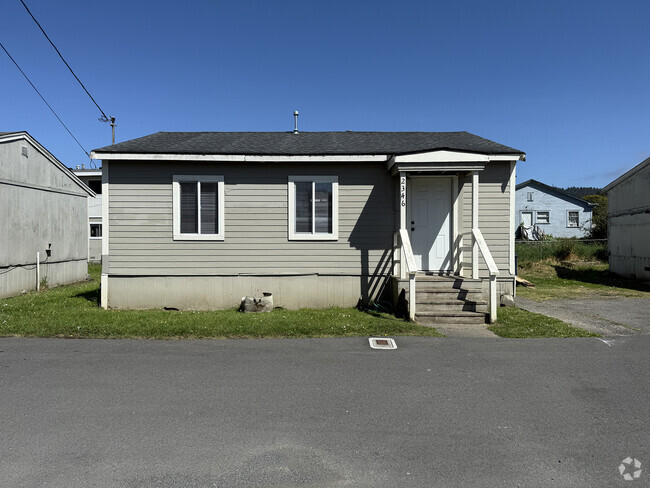 Building Photo - 2346 Garnet St Rental