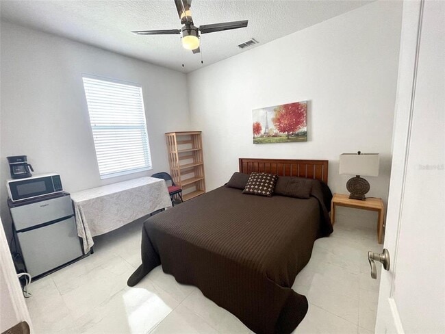 Building Photo - 625 Willett Dr Rental