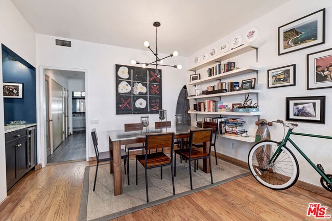 Photo - 1133 24th St Unit 2