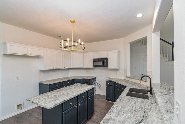 Photo - 30611 Country Meadows Dr