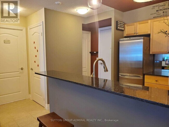 Photo - 2121 Lake Shore Blvd W Unit 615