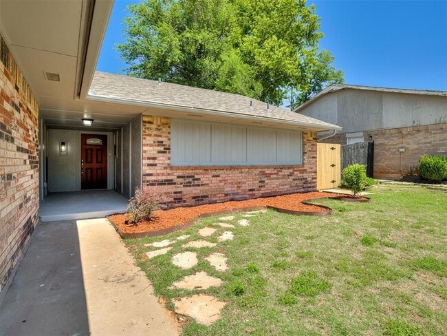 Photo - 1305 Apollo Rd