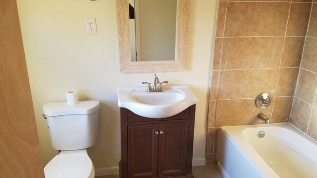 Photo - 8 Charlton Ave