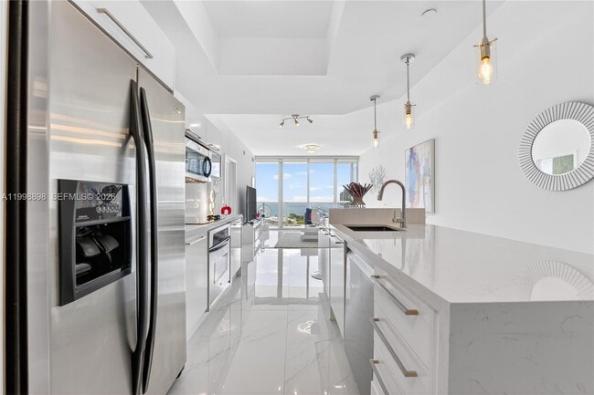 Photo - 888 Biscayne Blvd Unidad 2404