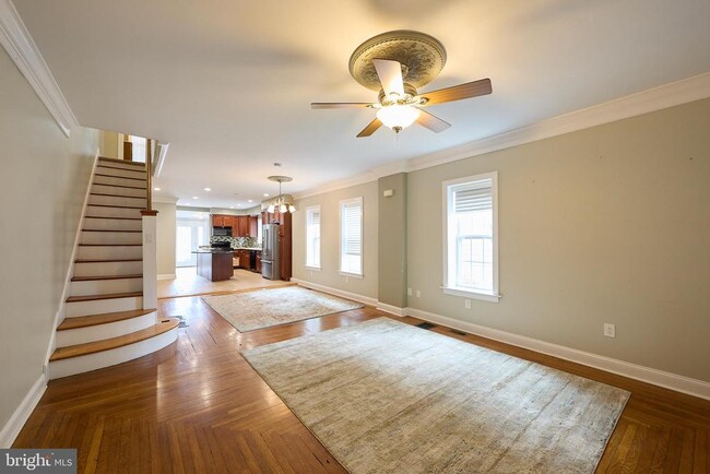 Photo - 423 N Orange St