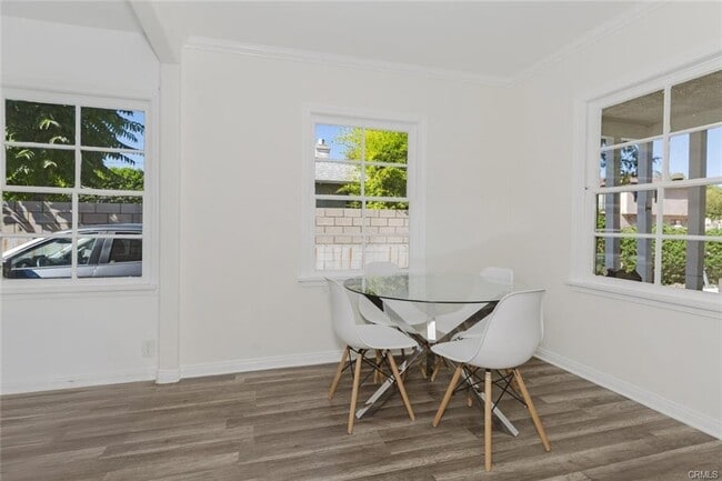 Photo - 13842 Hamlin St