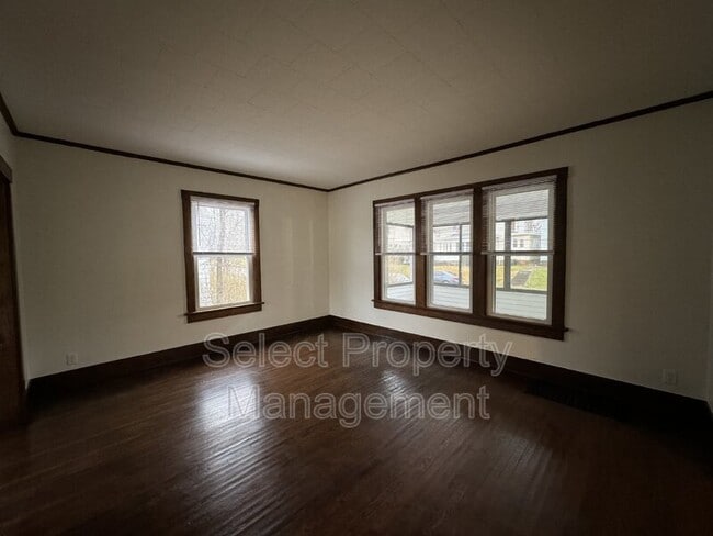 Photo - 3008 Webster St