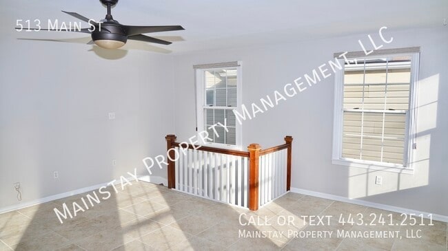 Photo - 513 Main St