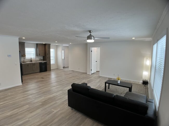 Photo - 7155 126th St W