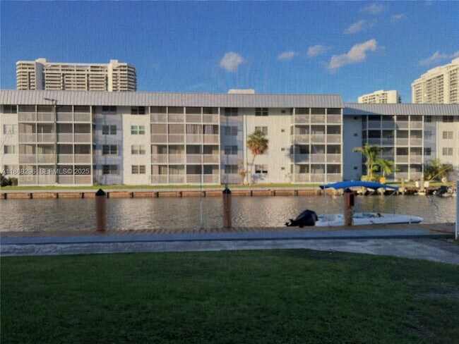 Photo - 3551 NE 169th St Unit 112