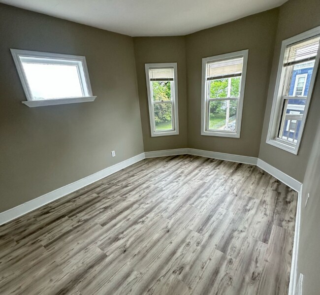 Photo - 89 Intervale St Unit 3