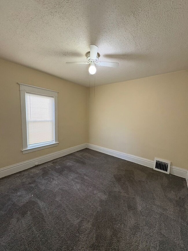 Photo - 117-119 S Gardiner Ave Unit 119-G