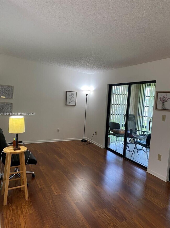 Photo - 10407 E Clairmont Cir Unit 210