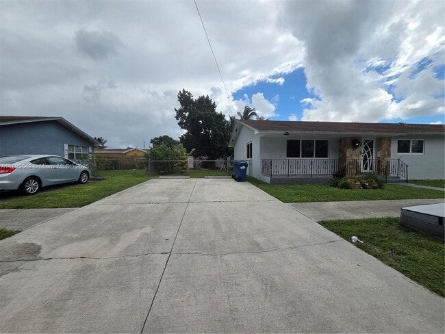 Photo - 799 NW 107th St Unidad 799