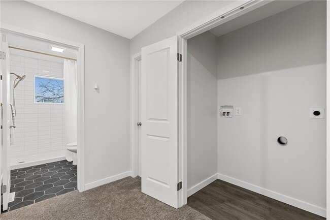 Building Photo - 175 S Union St