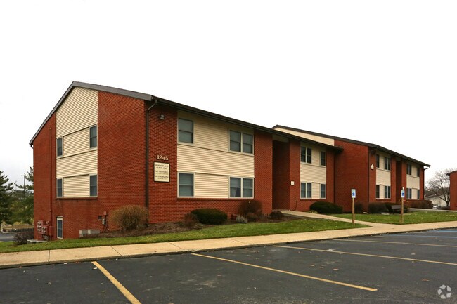Gainesway Village Apartments - Gainesway Village Apartments