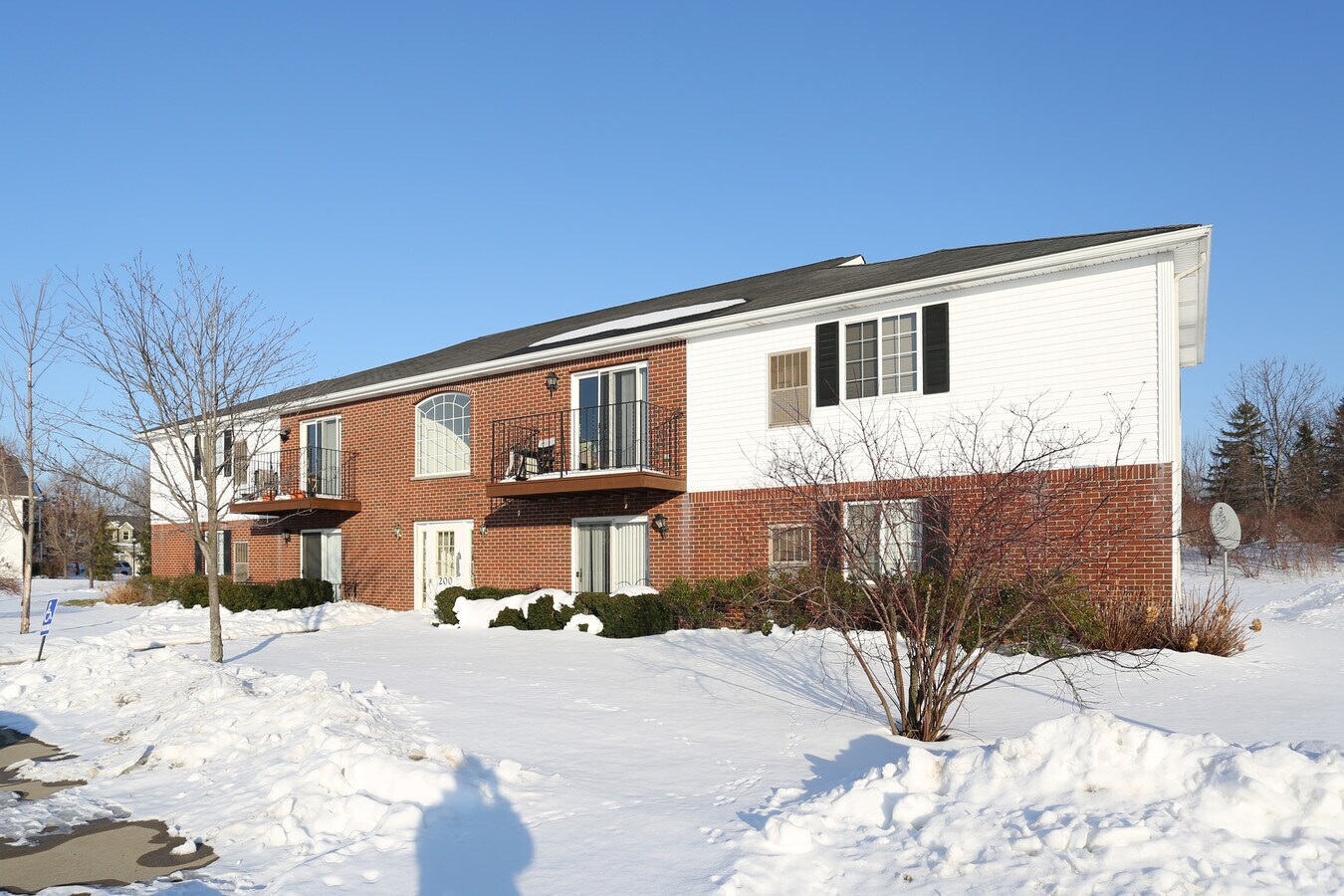Quaker Estates - Quaker Estates Apartments
