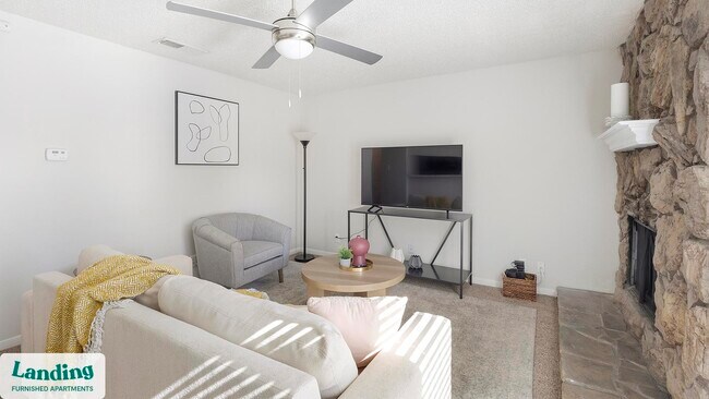 Photo - 1408 Teasley Ln Unidad 2021