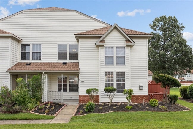 Building Photo - York County Townhouse | 3BR | 2.5BA | The Gables
