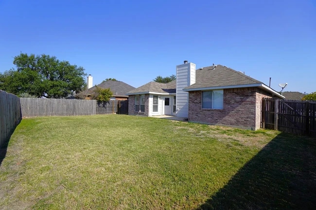 Photo - 137 Magnolia Ln