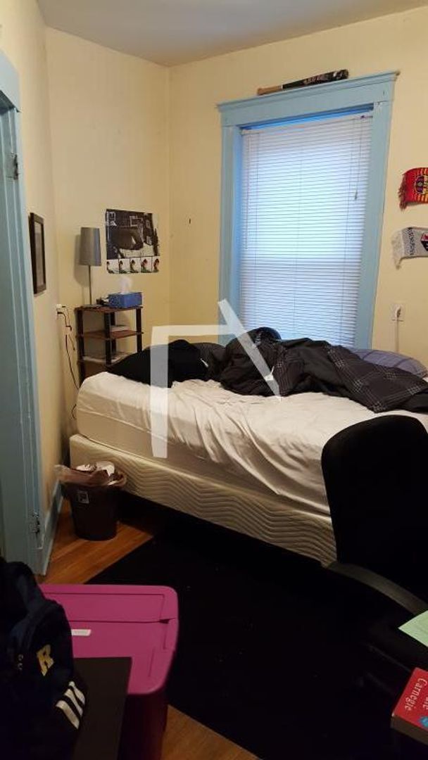 Photo - 162 Thorndike St