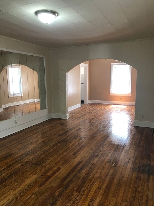 1204 Tunnel Blvd