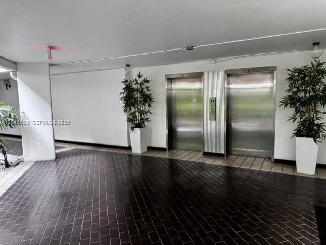 Photo - 13951 Kendale Lakes Cir Unit 807A