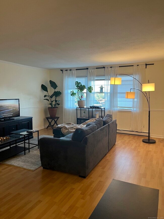 Photo - 1730 State St Unit APT 302