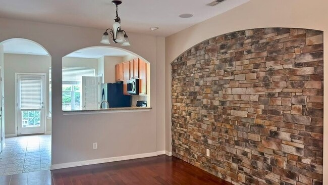 Photo - 100 Stratford Lakes Dr Unidad 105