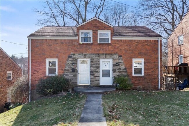 Building Photo - 494 Serpentine Dr
