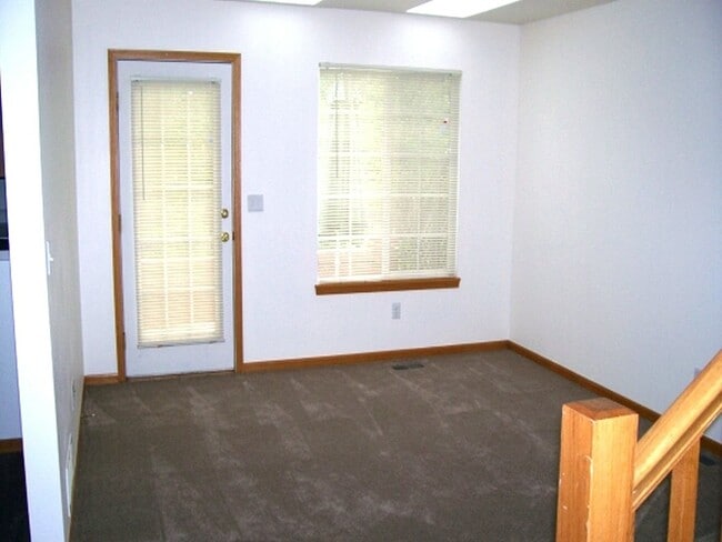 Photo - Spacious 3-Bedroom Townhome with Garage & Patio