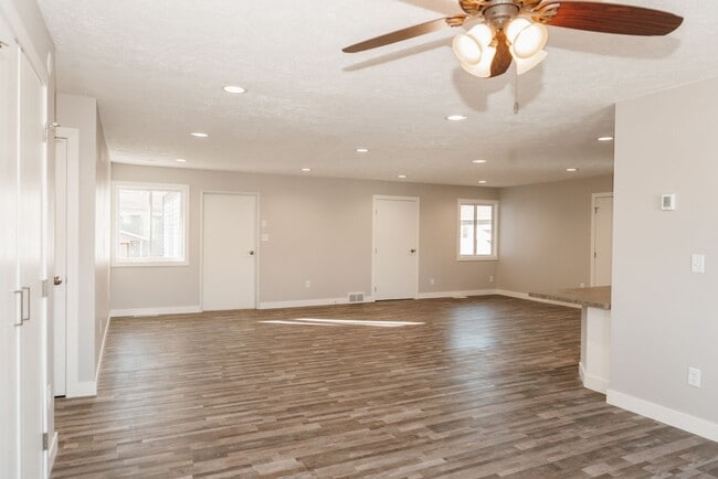 Photo - Marshall Commons 1003 Unit 01