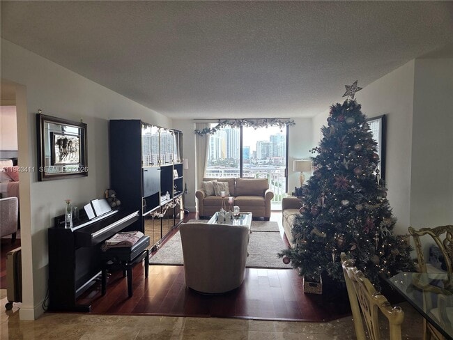 Photo - 210 174th St Unit 1008