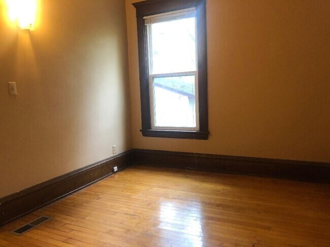 Photo - 2937-2939 Fremont Avenue North Unit 2