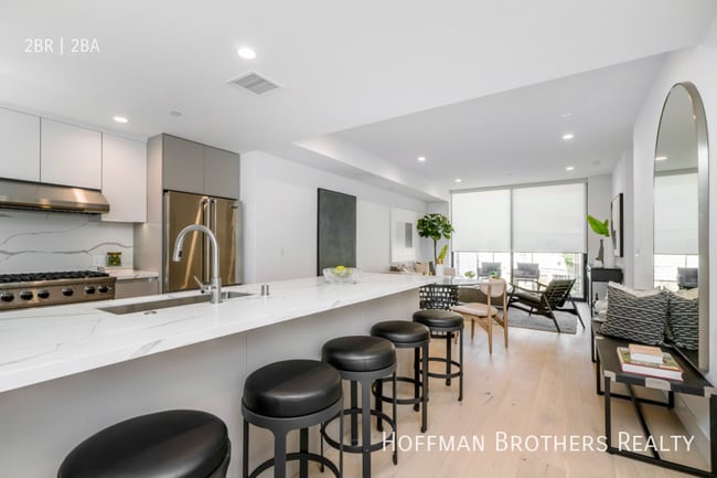 Photo - 1415 Reeves St Unit 103