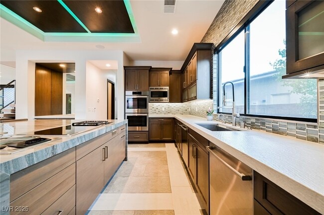 Photo - 94 Glade Hollow Dr