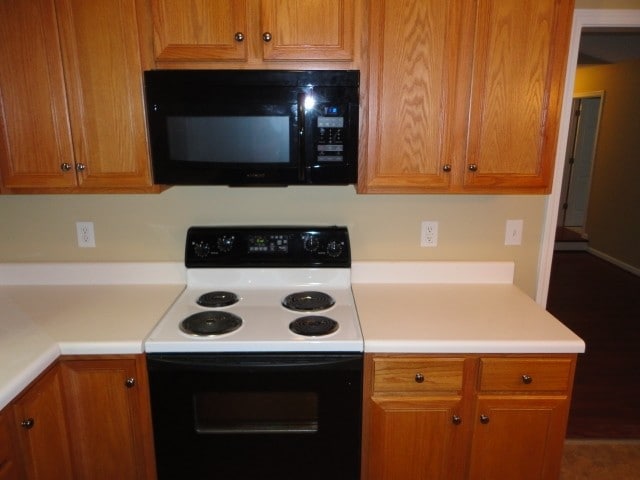 Photo - 205 Wood Green Dr