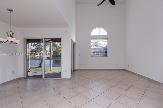 Photo - 1540 N Trafalgar Cir