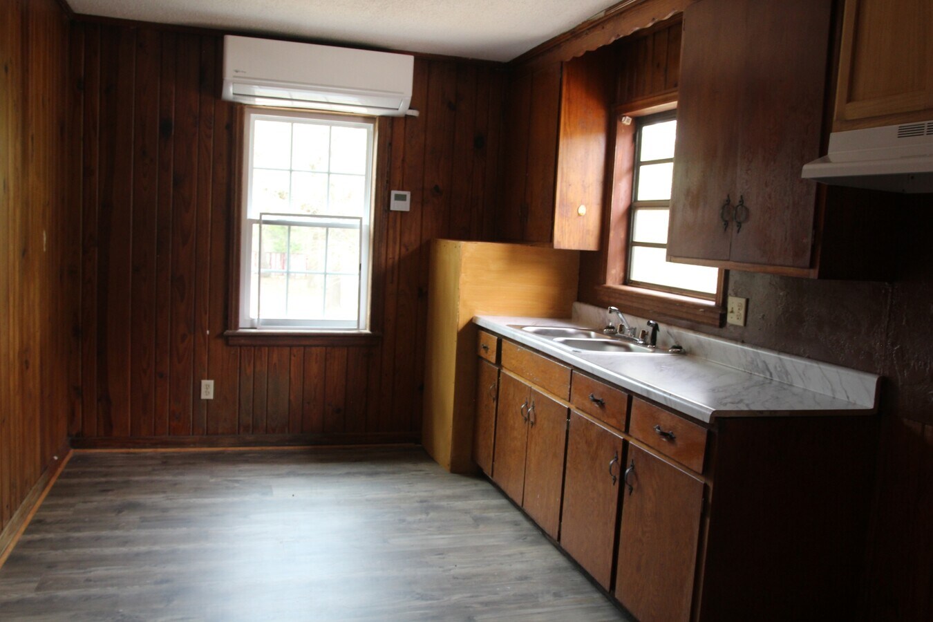 Photo - 802 N Cleveland St