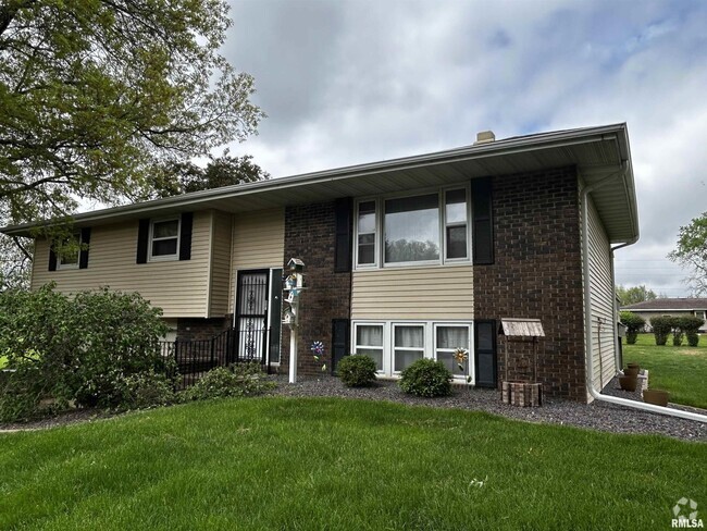 Building Photo - 3117 St Andrews Dr Rental
