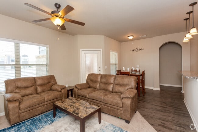 1BR 1BA - 824 SF - Reserves at 700